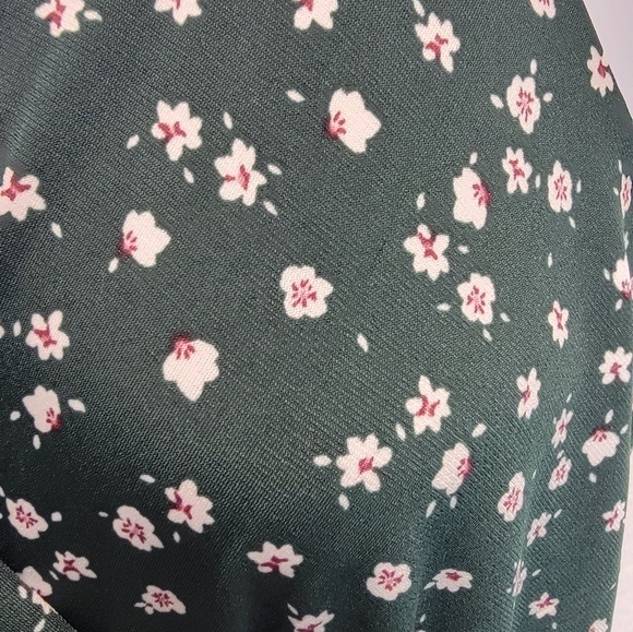 KAILEIGH Women's Size Medium Petite Floral Spaghetti StrapJumpsuit with Pockets - Picture 7 of 12